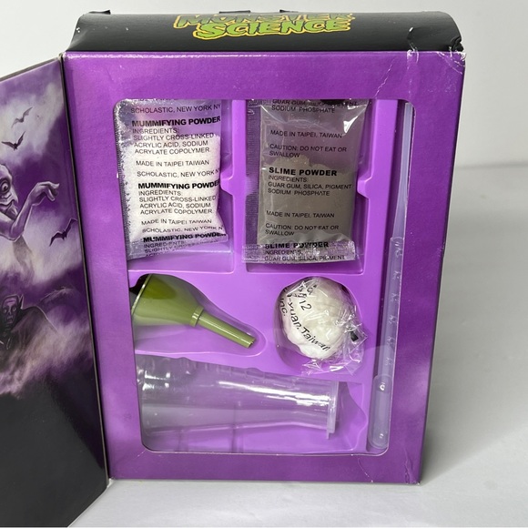 Monster Science Kit and Book By Scholastic. 4 Experiments to perform! - Picture 11 of 15